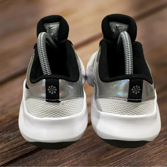 Women Nike Legend Essential 3 Next Nature Premium Training Sneakers, Size 11.