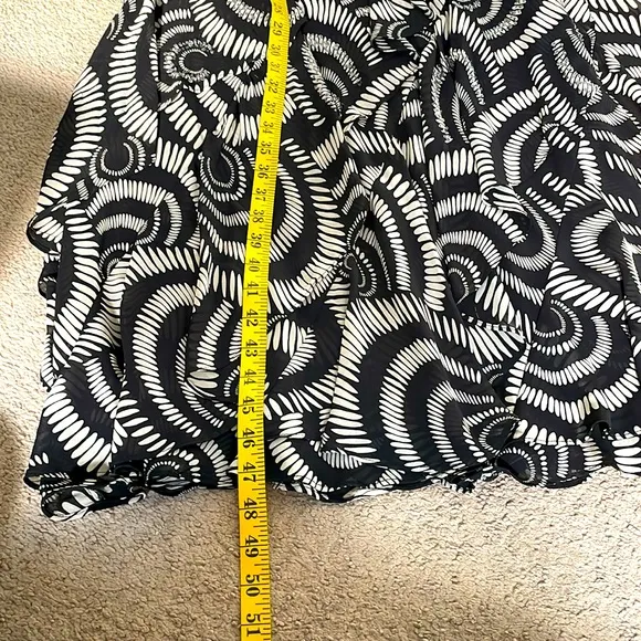 Women's Black &amp; Cream Abstract Pattern Ruffles Layered Maxi Dress Size 14