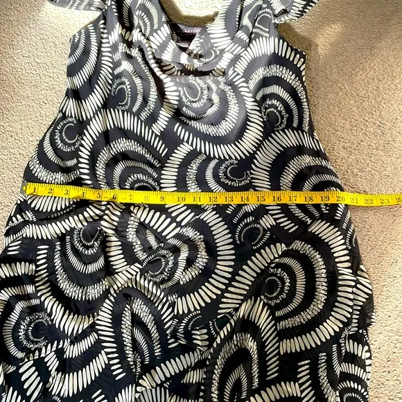 Women's Black &amp; Cream Abstract Pattern Ruffles Layered Maxi Dress Size 14