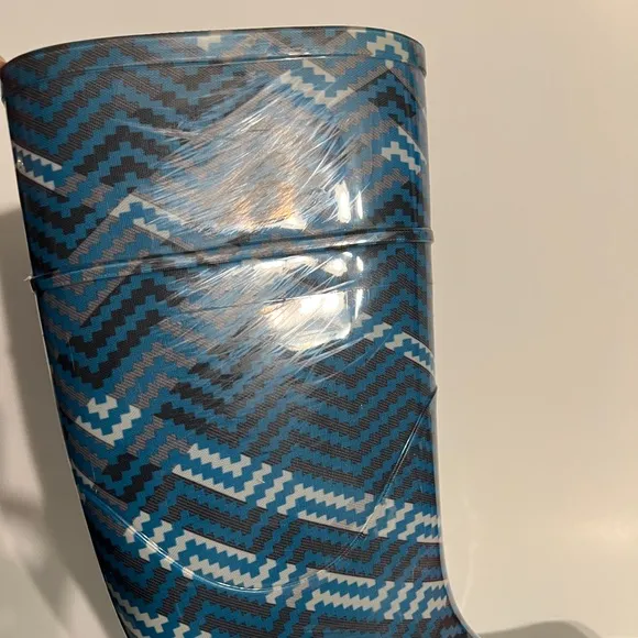 Women’s Burberry Check Print Blue Rain Boots Wellies, EU size 39. US size 9