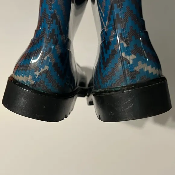Women’s Burberry Check Print Blue Rain Boots Wellies, EU size 39. US size 9