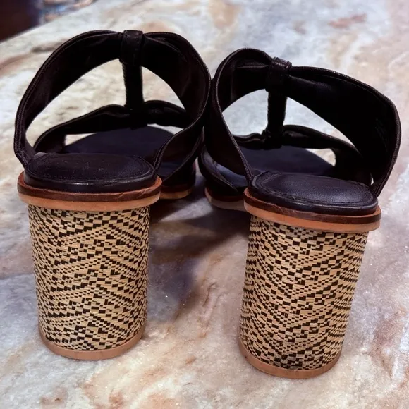 Women’s FRYE &amp; CO Leiah Bow black leather sandals- Size 9.5