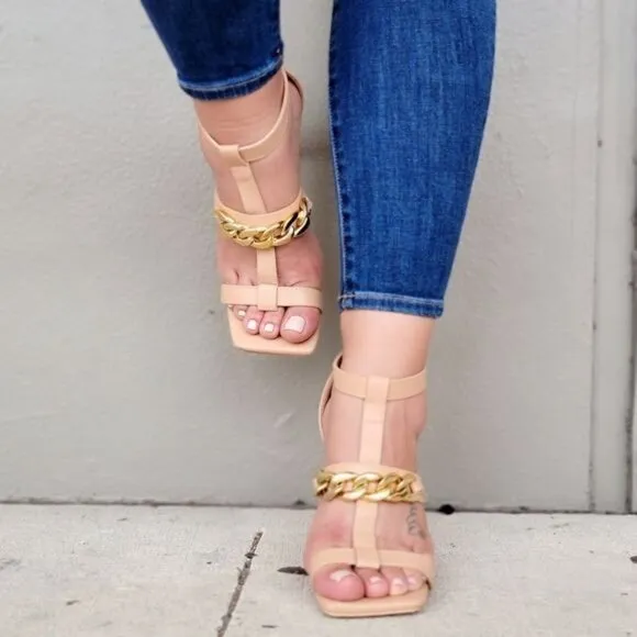 Women's Nude Gold‎ Chain Chunky Heels