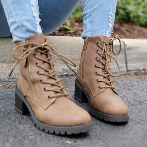 Women's Tan Combat Ankle Lace Up Heeled Ankle‎ Boots