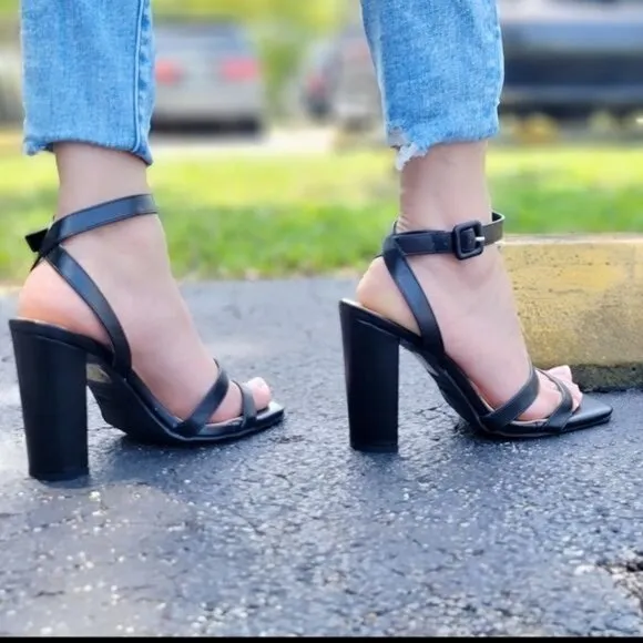 Womens Triple Straps Chunky Heels Sandals Black Color