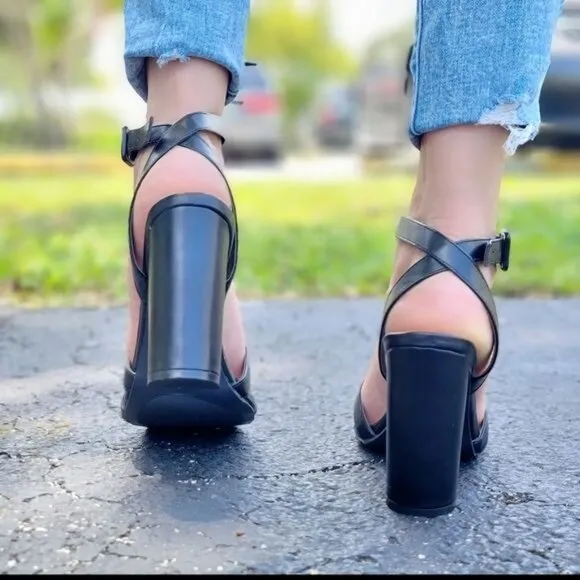 Womens Triple Straps Chunky Heels Sandals Black Color