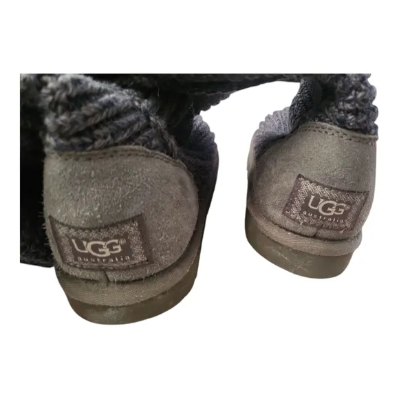 Women's Ugg Cardy Grey Knit Pullover Sweater Boots 7M