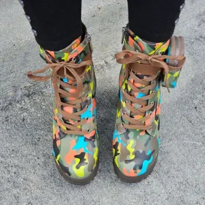 Women's Camo Print Block Heel Lace Up Botties