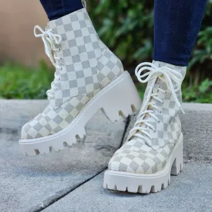 Womens Checkered Lace Up Block Heel Boots