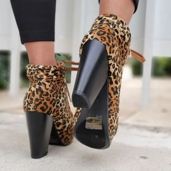 Women's Suede Lace-Up Chunky Block High Heel Ankle Boots Leopard