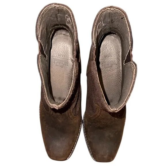 Woolrich Kiva Brown Ankle Boots Chunky Heel and Rugged Sole Women’s Size 8.5