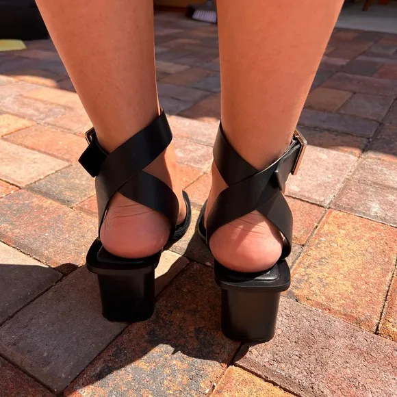 Zara Black Leather Block Heel Strappy Sandals size eur 40 US  8