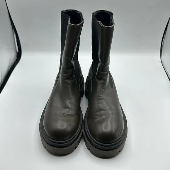 ZARA Chelsea Chunky Khaki Green Leather Ankle Boots Women's Size 5.5