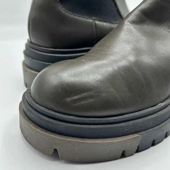 ZARA Chelsea Chunky Khaki Green Leather Ankle Boots Women's Size 5.5