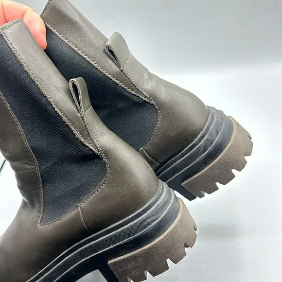 ZARA Chelsea Chunky Khaki Green Leather Ankle Boots Women's Size 5.5