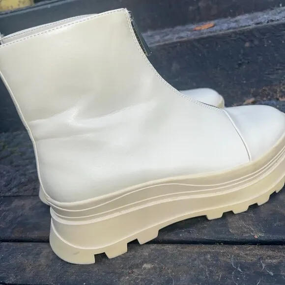 ZARA Ecru Chunky Lug Sole Front Zip Ankle Boots