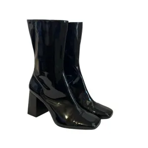 Zara Women's Black Faux Patent Leather Cap Toe Mid Calf Short Boots Size 9