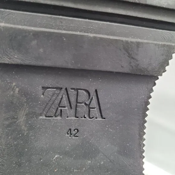 ZARA Women's Black‎ Leather Chelsea Chunky Boots Size: 42 US 11