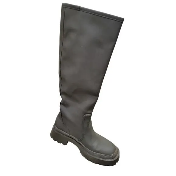 ZARA Women's Knee-High Boots Size 8 Green Rubberized Lug Sole Chunky Combat